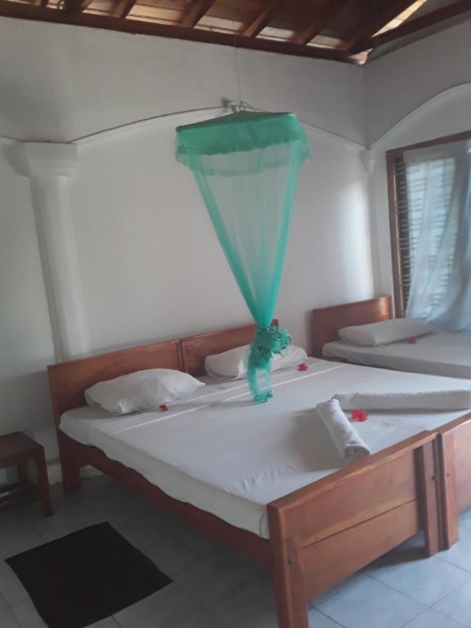 Lobster Beach Hotel Tangalle Kamer foto